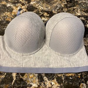 Q womens Body Frosting gray underwire bra size 38D